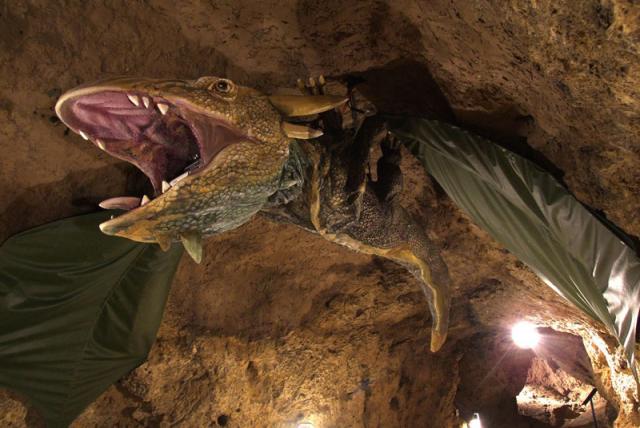 Tettyei Mésztufa-barlang